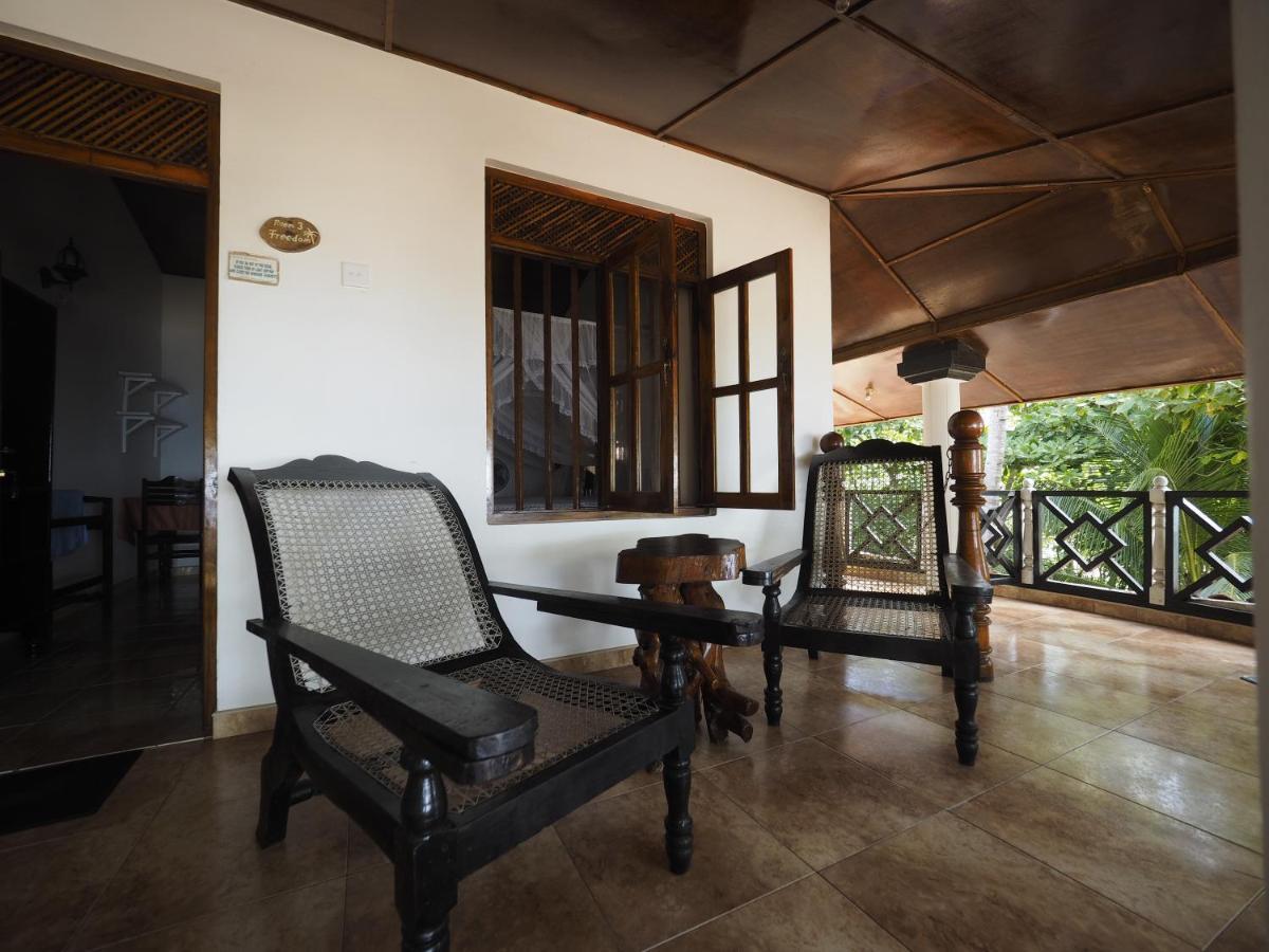 Ibisbird Beach Bungalows, Sport, Spa And Restaurant 탕갈레 외부 사진
