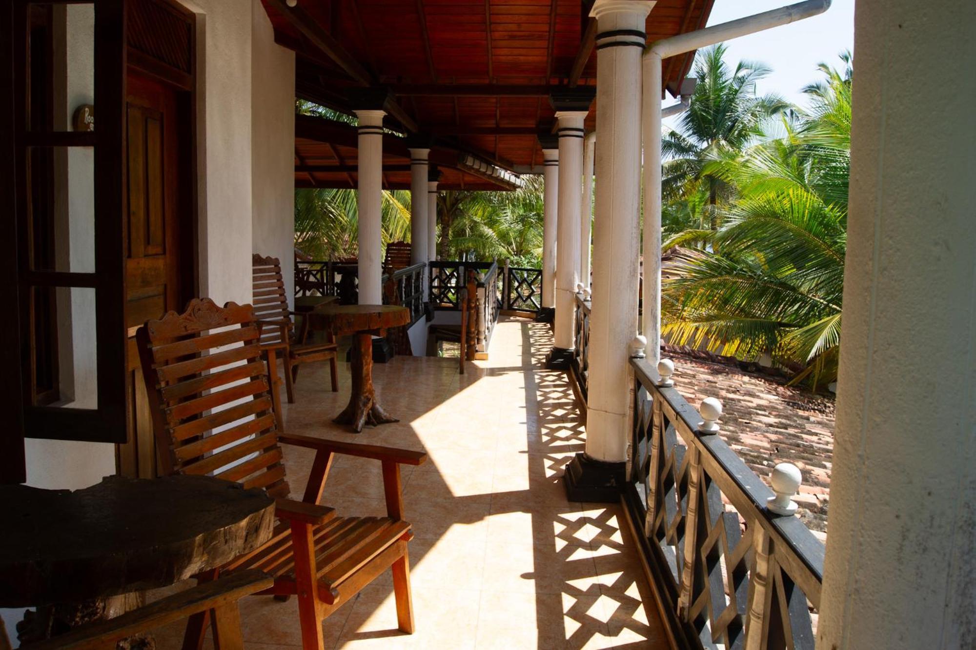 Ibisbird Beach Bungalows, Sport, Spa And Restaurant 탕갈레 외부 사진