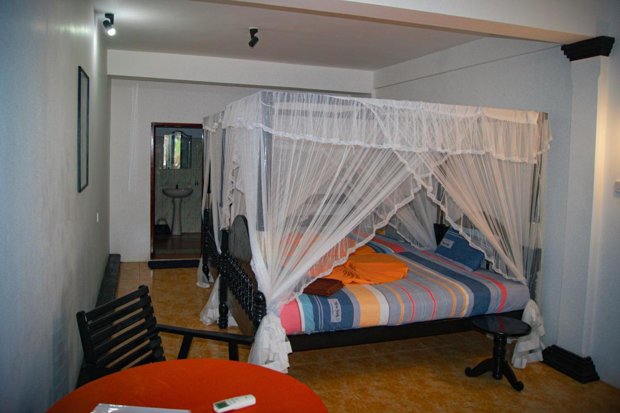 Ibisbird Beach Bungalows, Sport, Spa And Restaurant 탕갈레 외부 사진