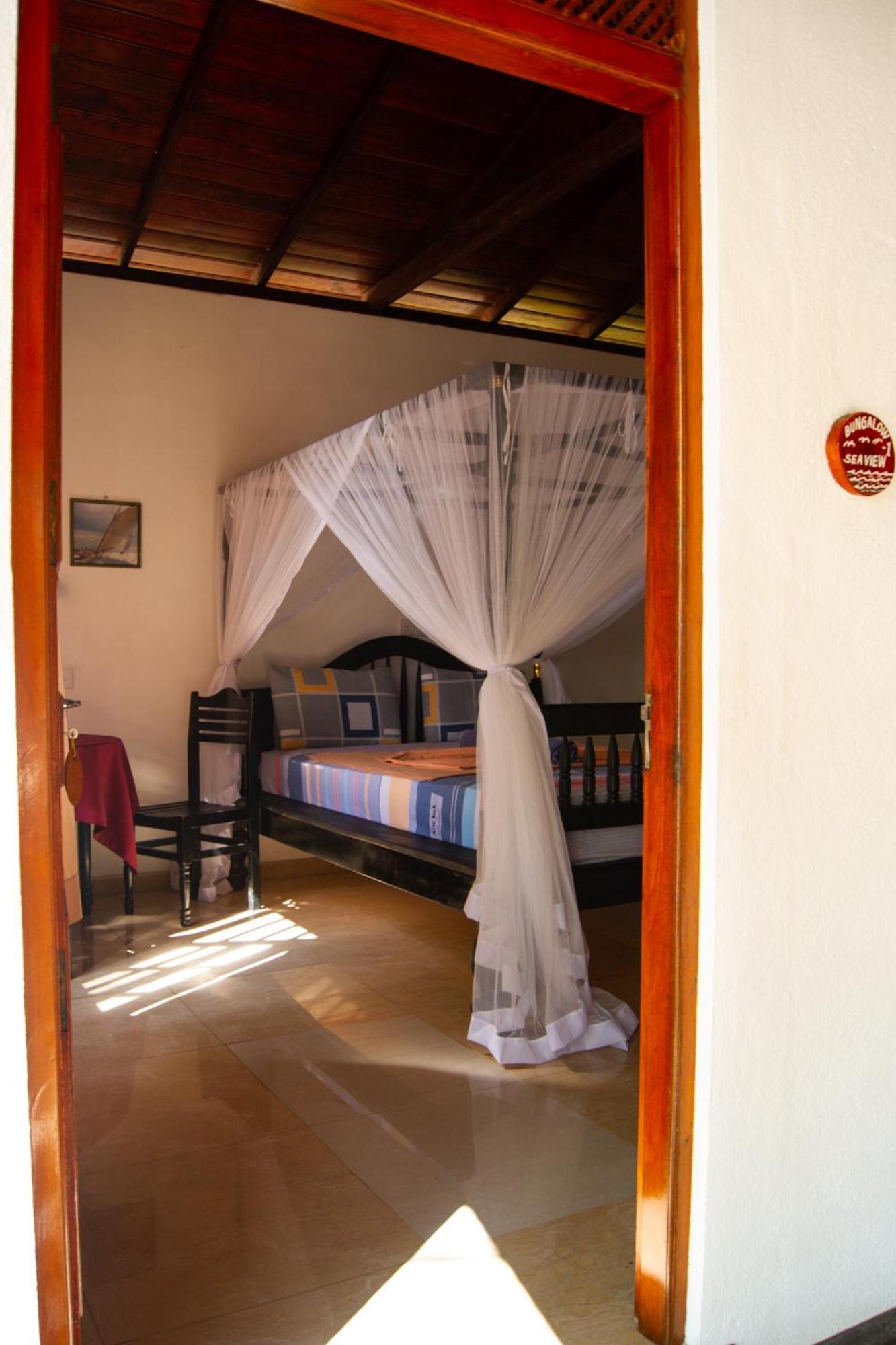 Ibisbird Beach Bungalows, Sport, Spa And Restaurant 탕갈레 외부 사진