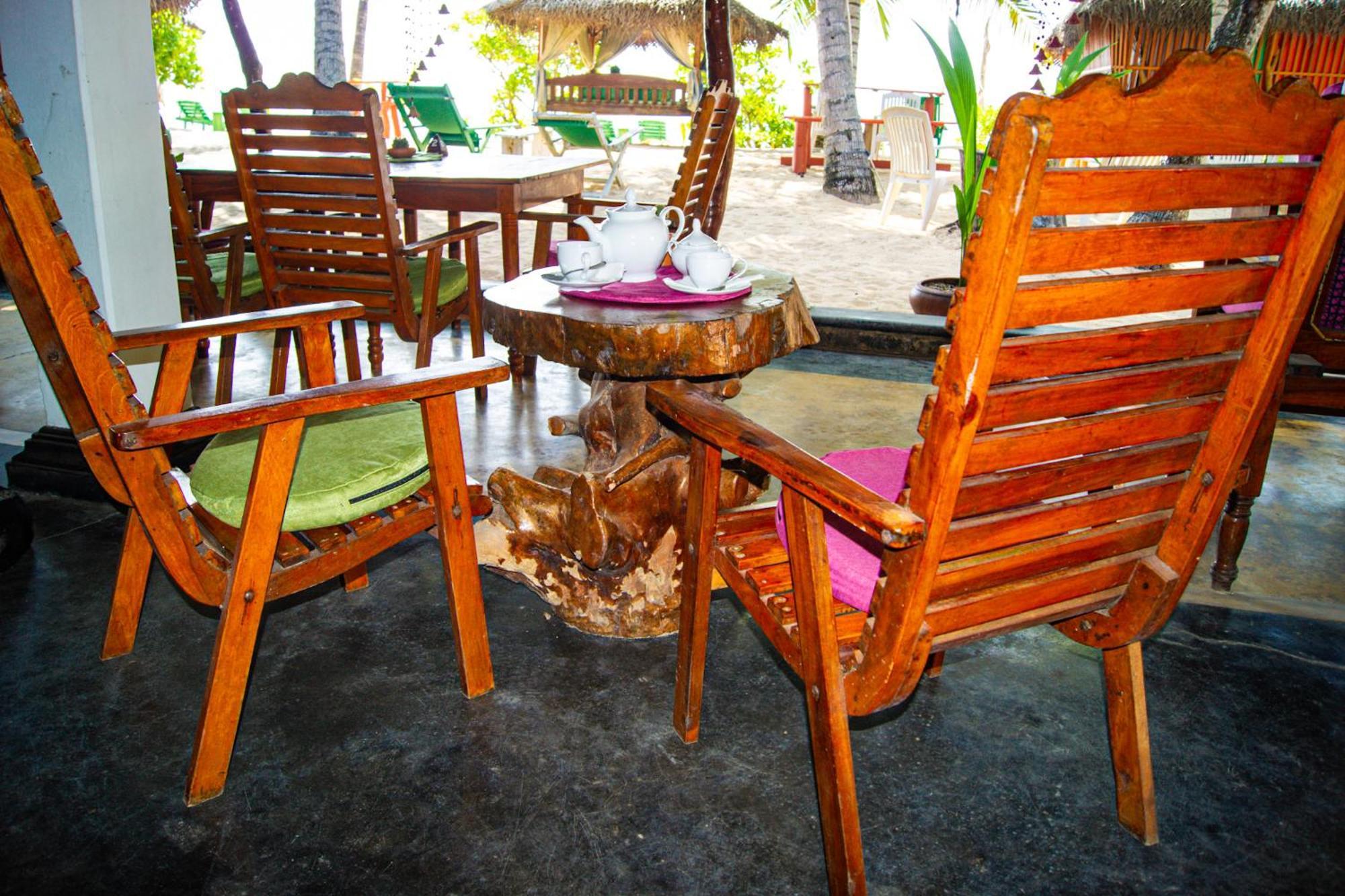 Ibisbird Beach Bungalows, Sport, Spa And Restaurant 탕갈레 외부 사진